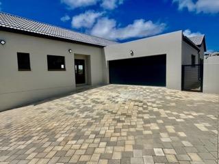 3 Bedroom Property for Sale in Reebok Western Cape